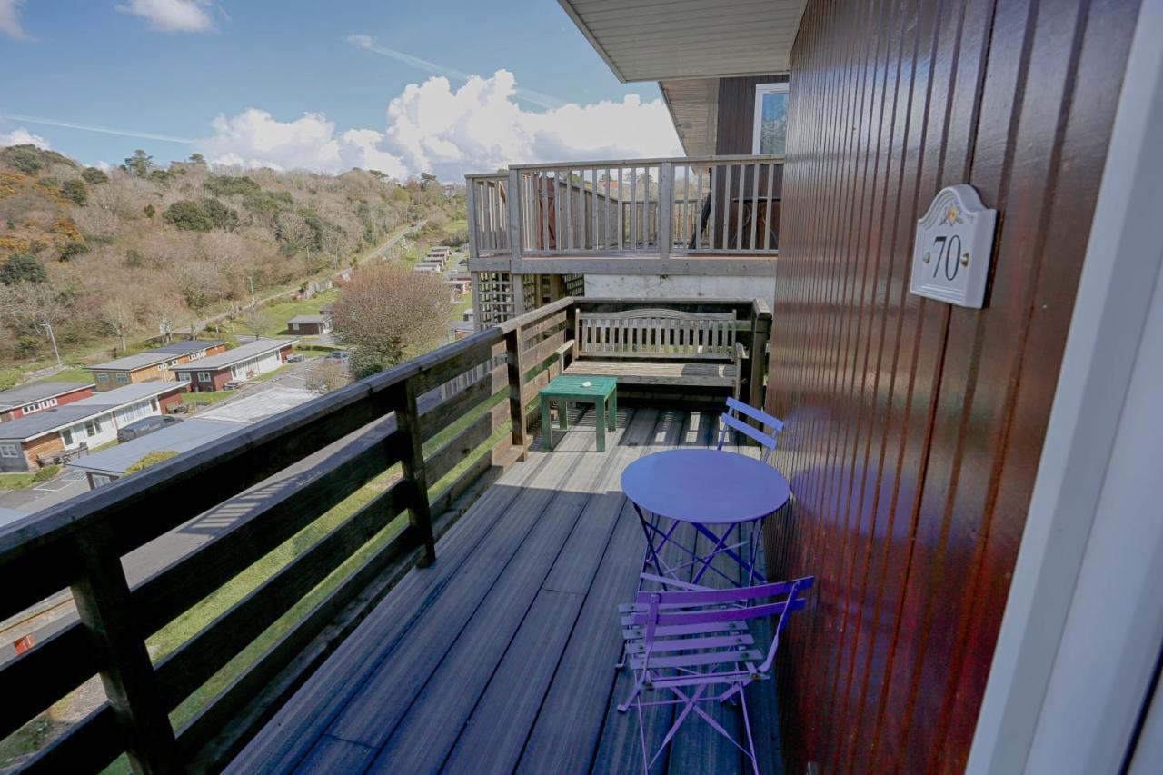 Caswell Beach Chalet 70 Located In Gower Peninsula Swansea Exterior photo